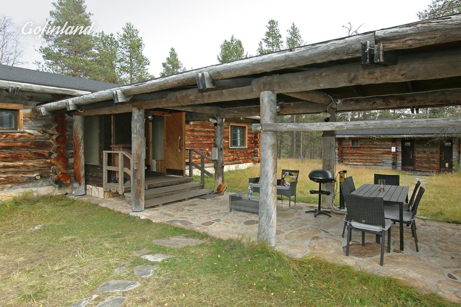 Kuukkeli Log Houses Porakka Inn Saariselkä Exterior foto