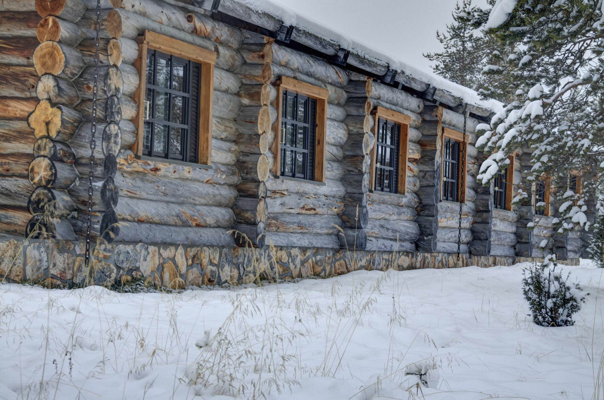 Kuukkeli Log Houses Porakka Inn Saariselkä Exterior foto